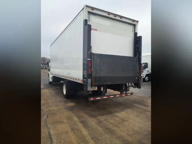 2018 FREIGHTLINER/MERCEDES M2 106