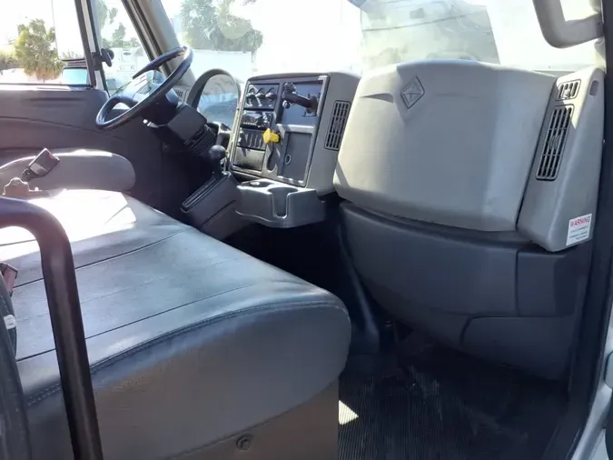 2018 NAVISTAR INTERNATIONAL 4300 LP