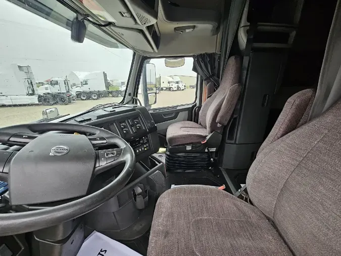 2021 VOLVO VNL64T740ac9eed19c99426412b2f1985c9b78592