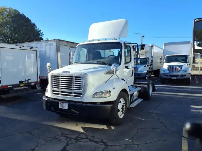 2015 FREIGHTLINER/MERCEDES M2 112