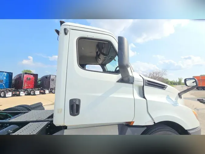 2019 Freightliner Cascadia 126ac9fc85d12a460768e27199c0253483f