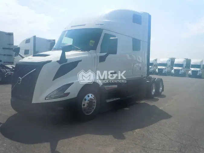 2025 VOLVO VNL64T860