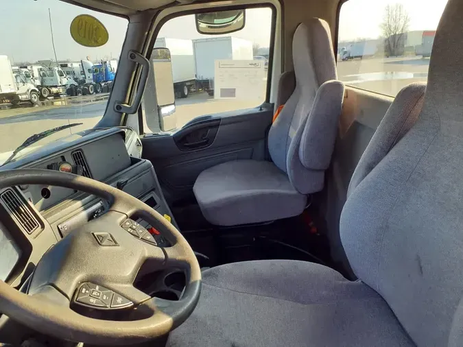 2019 NAVISTAR INTERNATIONAL LT625 DAYCAB T/A