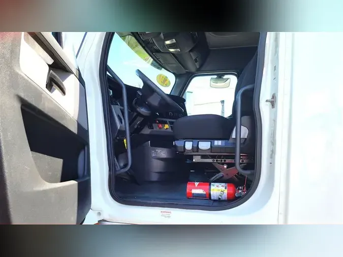 2020 FREIGHTLINER CA126