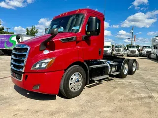 2020 FREIGHTLINER CASCADIA 116