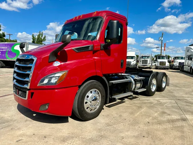 2020 FREIGHTLINER CASCADIA 116acae2f70a2c99ca4a9b900f6c01f7a0c