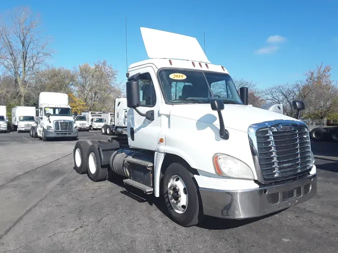 2018 FREIGHTLINER/MERCEDES CASCADIA 125