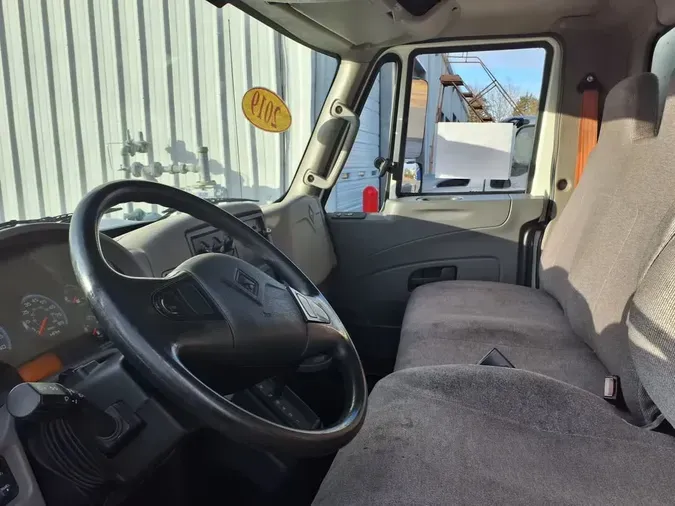 2019 NAVISTAR INTERNATIONAL 4300