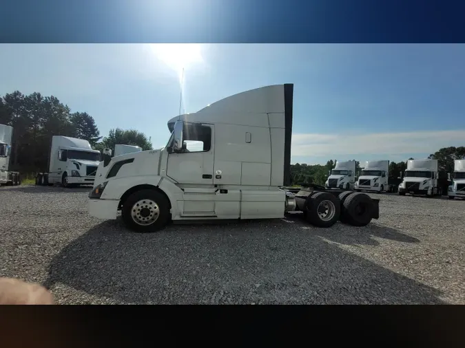 2018 Volvo VNL 740