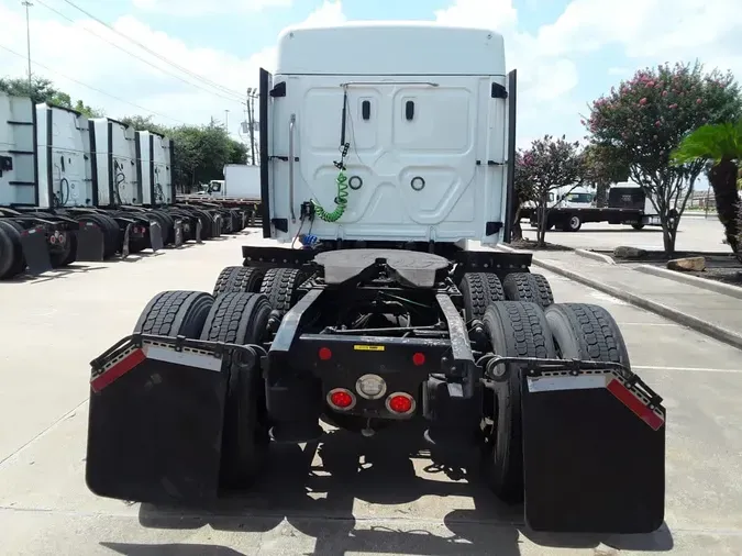 2020 FREIGHTLINER CASCADIA 125