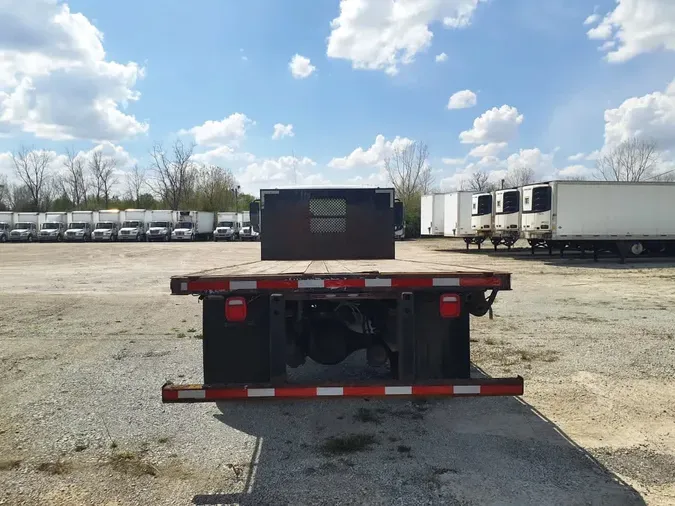 2017 FREIGHTLINER/MERCEDES M2 106