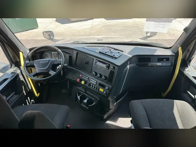 2024 Freightliner Cascadia 126