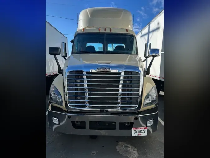 2016 FREIGHTLINER/MERCEDES CASCADIA 125