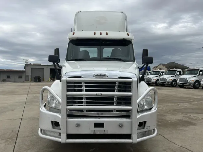 2015 Freightliner Cascadia