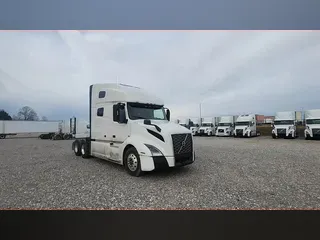 2020 Volvo VNL 760