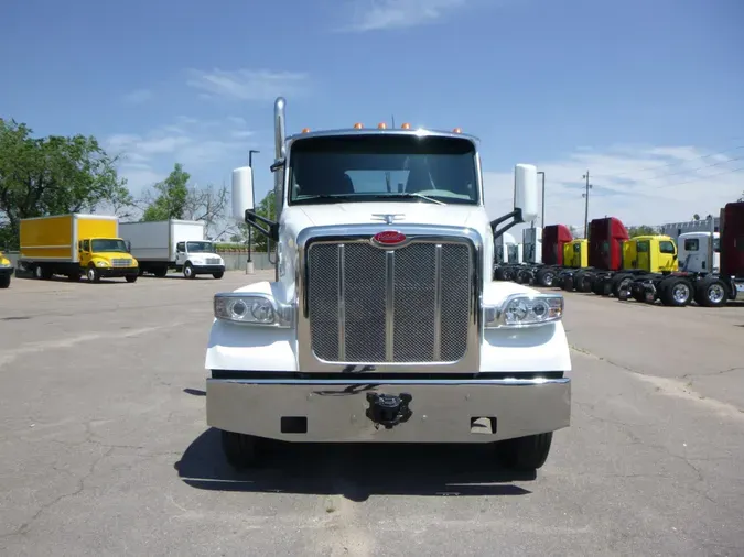 2021 Peterbilt 567
