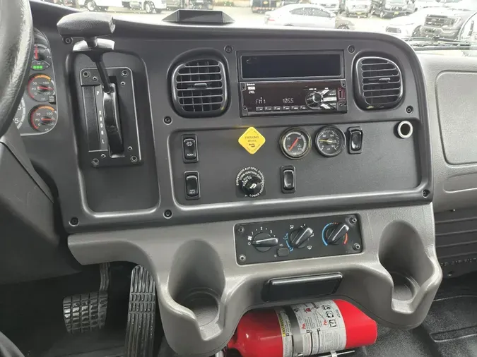 2019 Freightliner Business Class M2 106