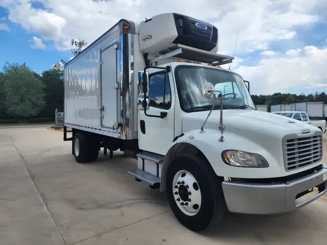 2017 FREIGHTLINER/MERCEDES M2 106