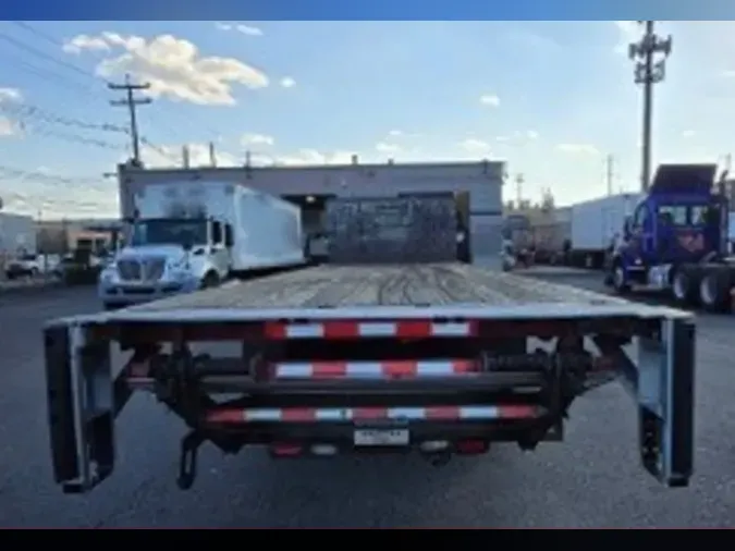 2015 FREIGHTLINER/MERCEDES M2 106