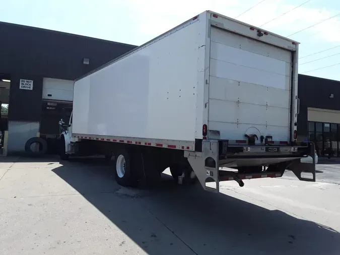 2019 FREIGHTLINER/MERCEDES M2 106