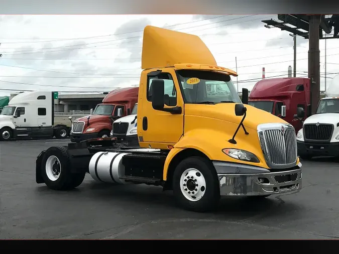 2018 INT RH613 4x2acd2bb4758af46b0bcfcb68b54ec090e