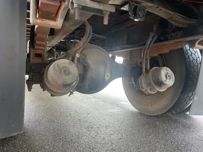 2018 FREIGHTLINER/MERCEDES M2 106