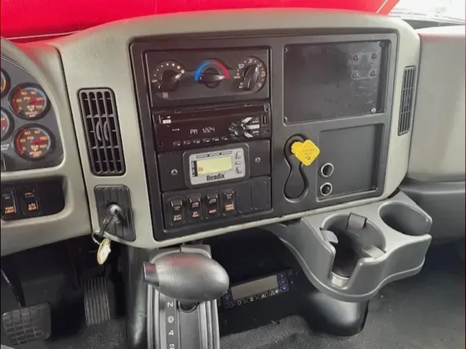 2019 NAVISTAR INTERNATIONAL 4300