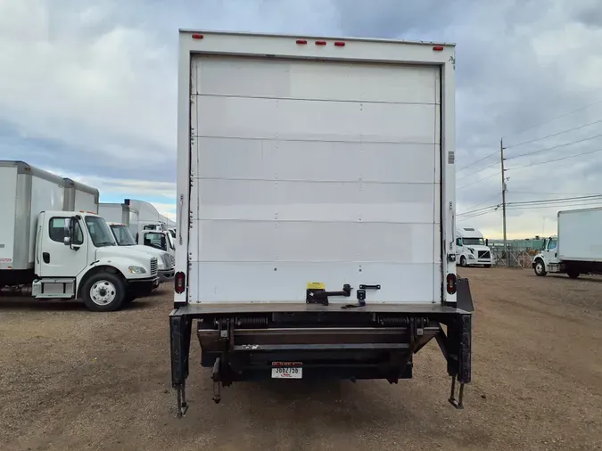 2017 FREIGHTLINER/MERCEDES M2 106