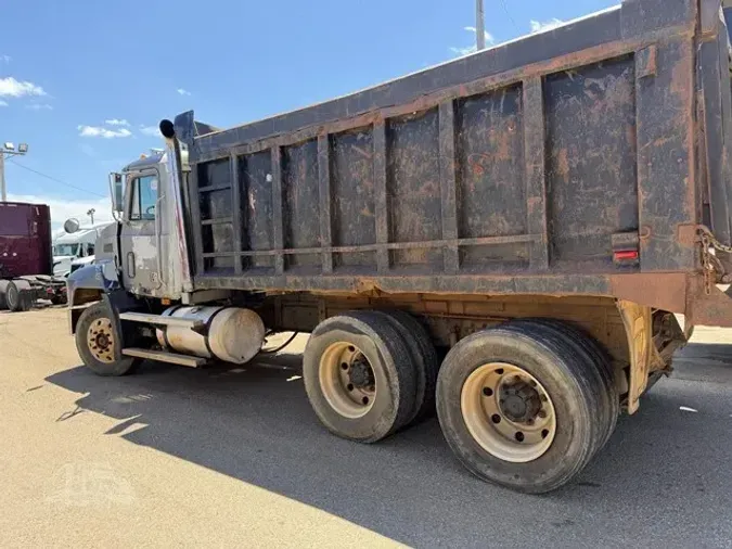 1998 MACK CH613