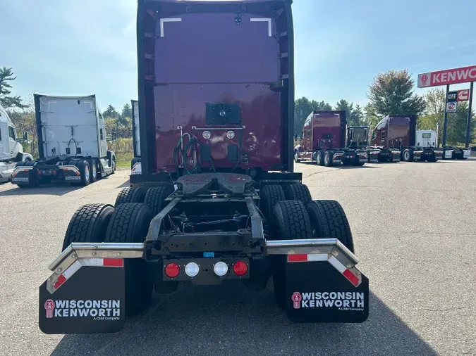 2022 Kenworth T680