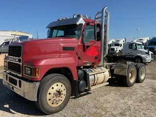 2023 Mack PIN64T