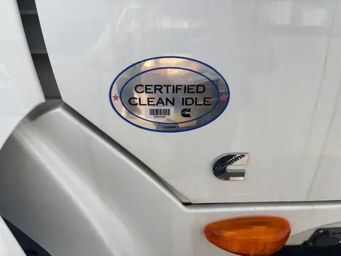2019 NAVISTAR INTERNATIONAL LT625 DAYCAB T/A
