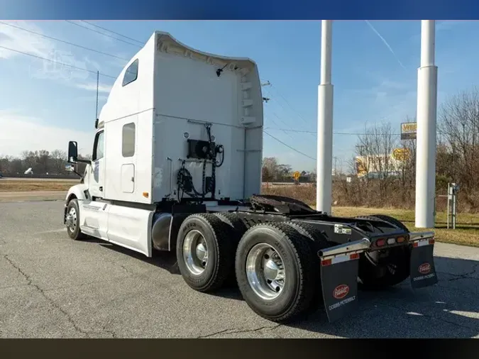 2022 PETERBILT 579