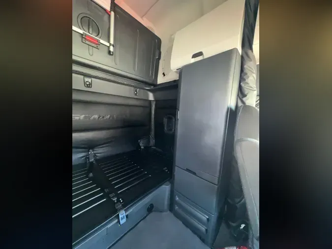 2023 FREIGHTLINER Cascadia 126