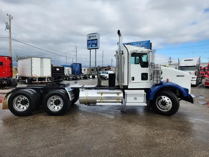 2016 KENWORTH T800