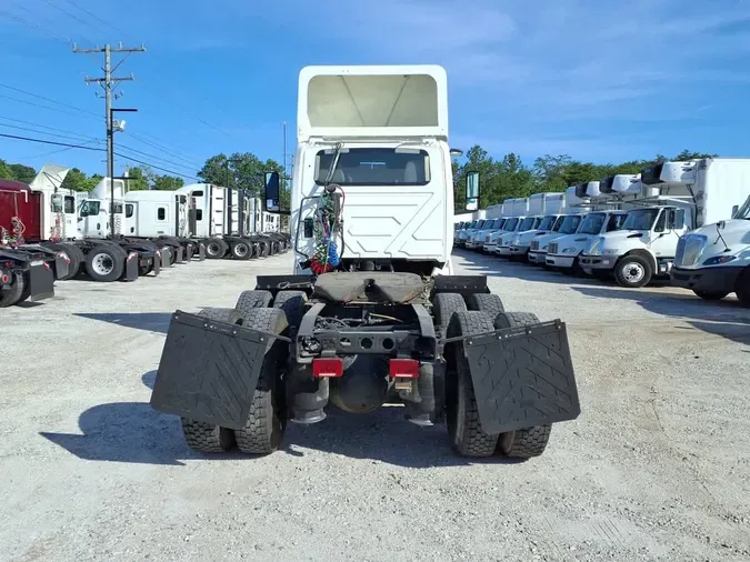 2019 NAVISTAR INTERNATIONAL LT625 DAYCAB T/A