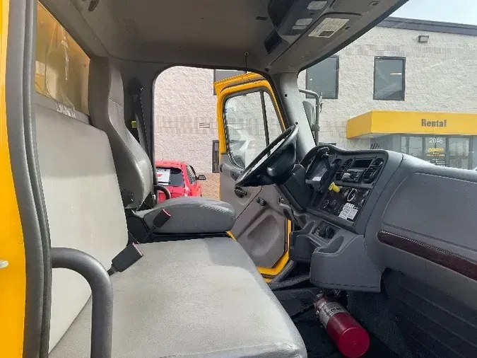 2019 Freightliner M2