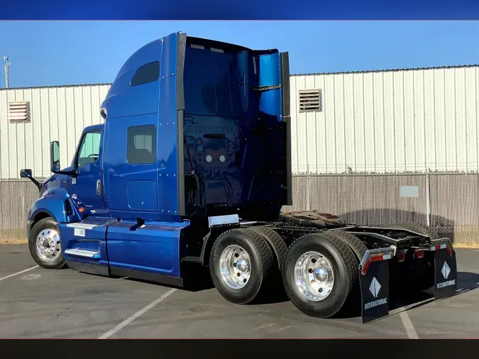 2022 INT LT625 6x4