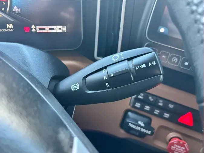 2024 Freightliner Cascadia 126