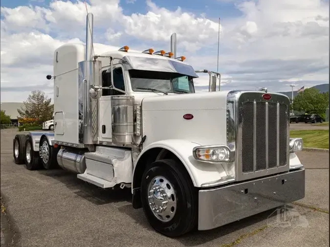 2023 PETERBILT 389