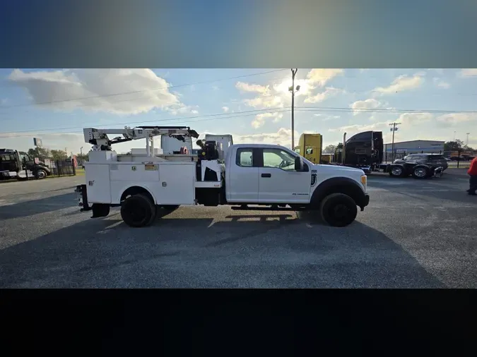 2017 Ford F-550acf3b5f6821fa7df7b60d0273e91dfec