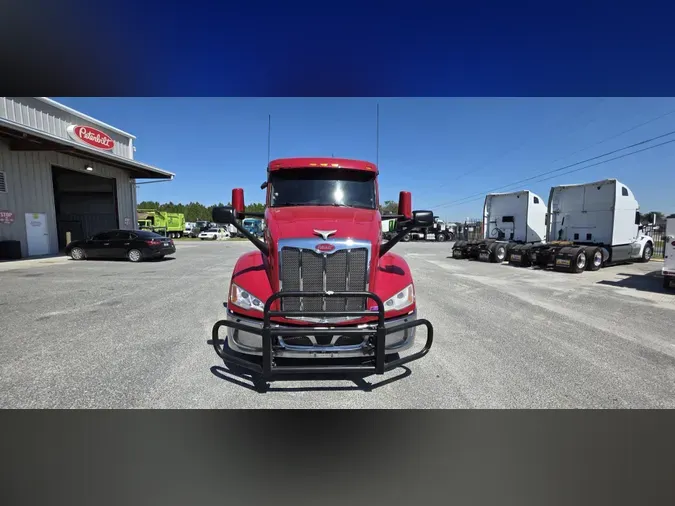 2022 Peterbilt 579