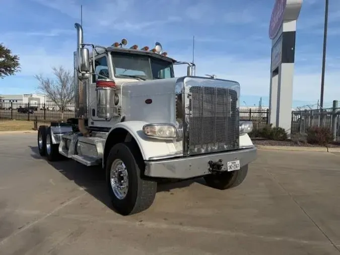 2020 Peterbilt 389