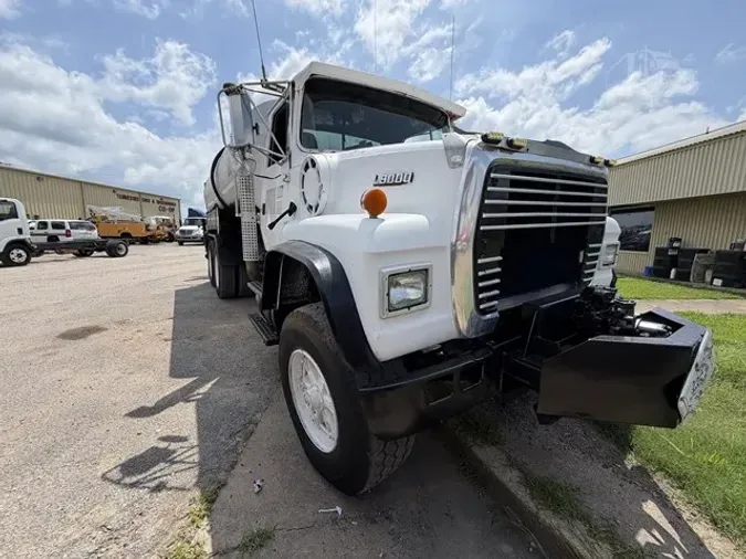 1990 FORD LT9000acf9cc8f8fec496fc7e757e5fd29947a