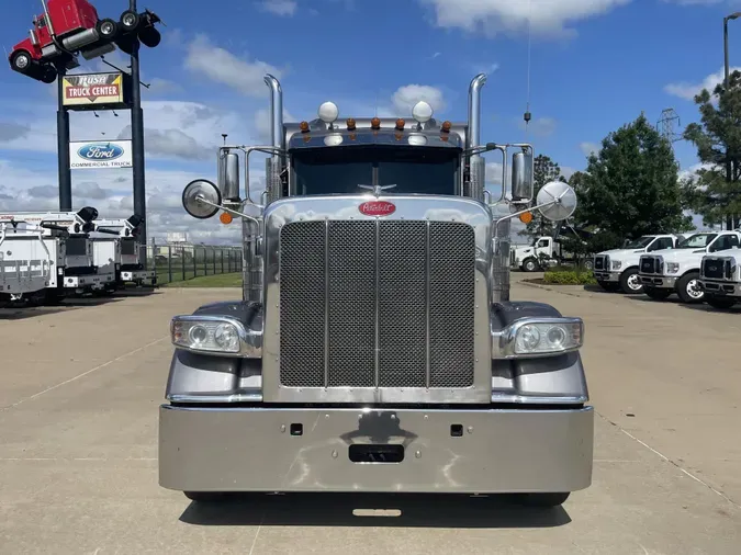 2019 Peterbilt 389