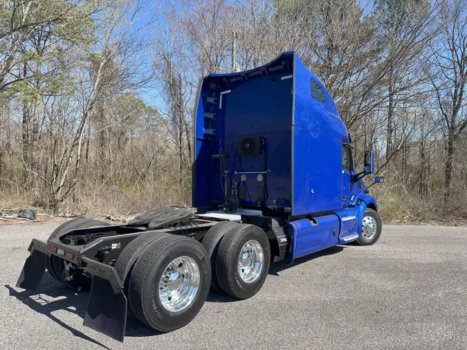 2022 Peterbilt 579