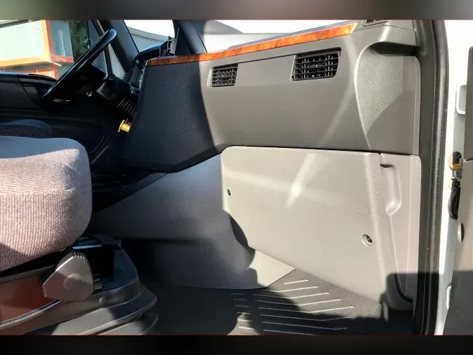2021 INT LT625 6x4