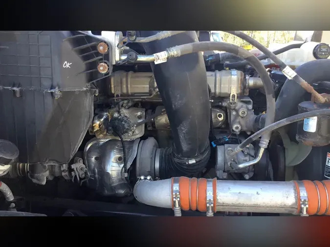 2022 Freightliner Cascadia 126ad0e19b20d9d74d5f0cbd27eb637f6fa
