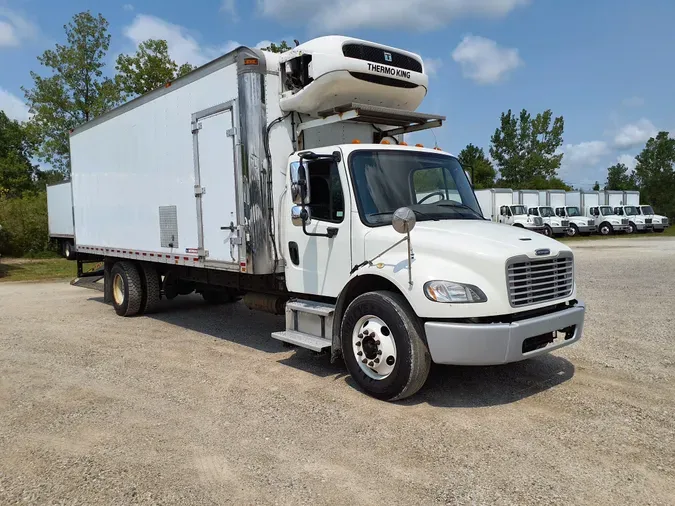 2017 FREIGHTLINER/MERCEDES M2 106