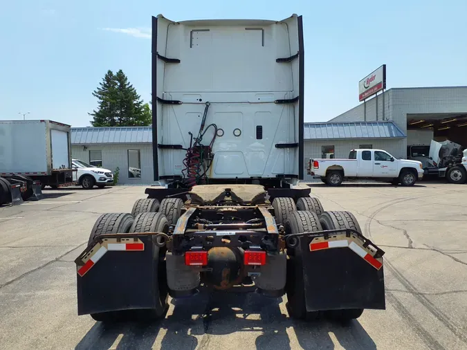 2019 NAVISTAR INTERNATIONAL LT625 SLPR CAB